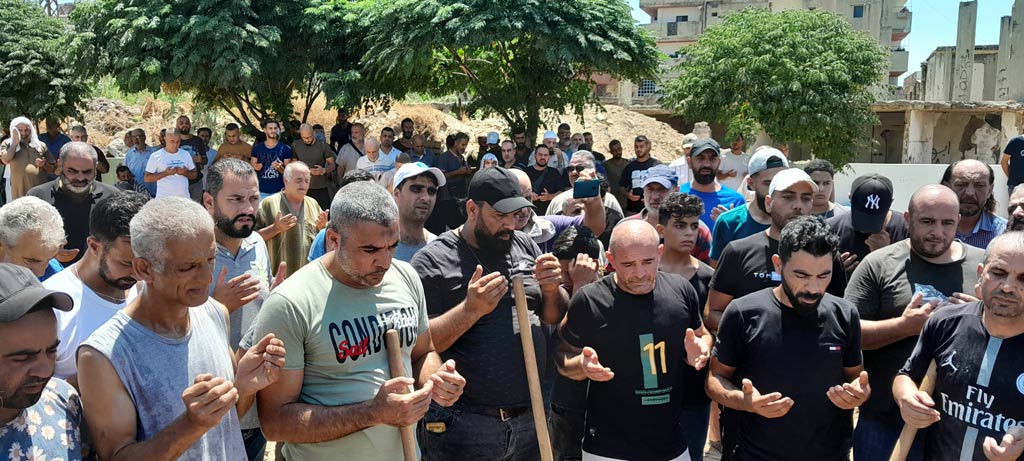 بالصور جنازة أخيكم المرحوم ابو نجيب درويش / نهر البارد