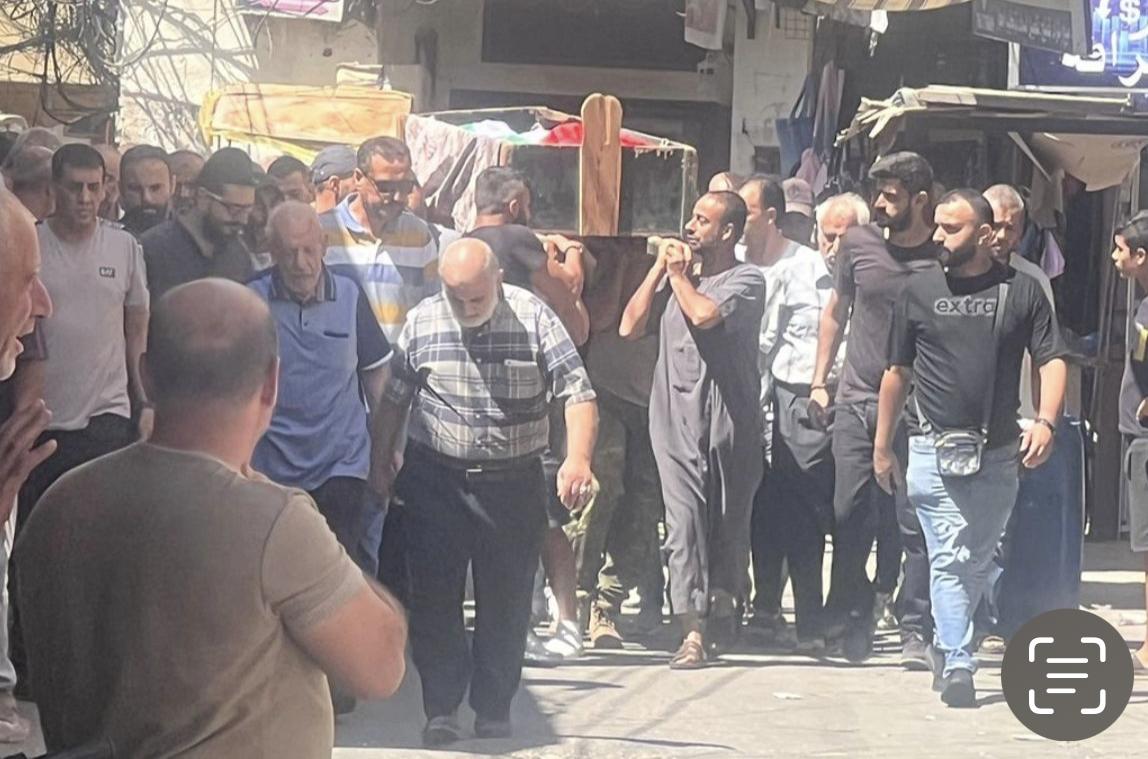 الصور جنازة الاستاذ فخري عثمان / مخيم البداوي