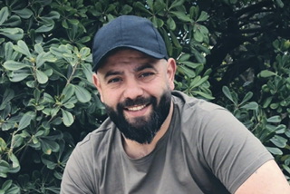 عن الاحداث في مخيم عين الحلوة والمخيمات الفلسطينيه للاخ نجد عبد العال