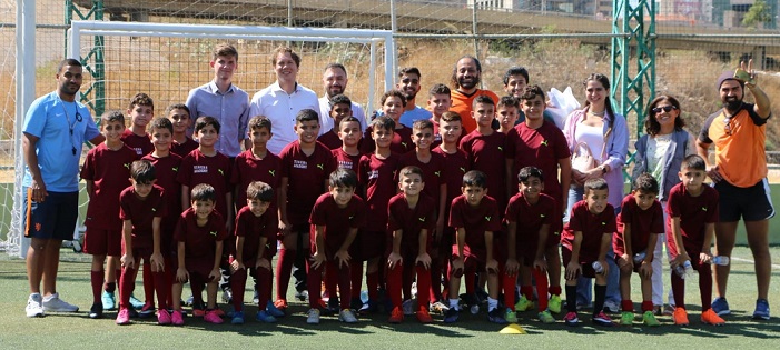 تايغرز اكاديمي ( نهر االبارد ) في بيروت  بدعوة من الاتحاد الملكي الهولندي لكرة القدم knvb وجمعية دوائر،