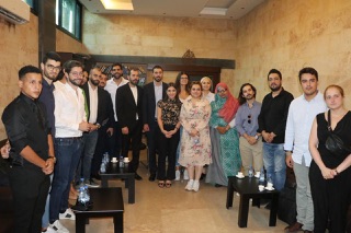 فد الاتحاد الدولي للشباب الاشتراكي يزور الخير