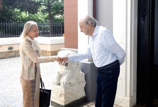 مديرة شؤون الأونروا تلتقي السيد وليد جنبلاط