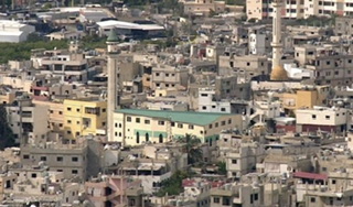 قيادي في حركة "فتح": المخيمات تشهد "نفيراً عاماً"