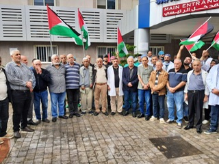 وقفة تضامنية أمام مستشفى صفد مع أبناء شعبنا وطواقمنا الطبية في غزة