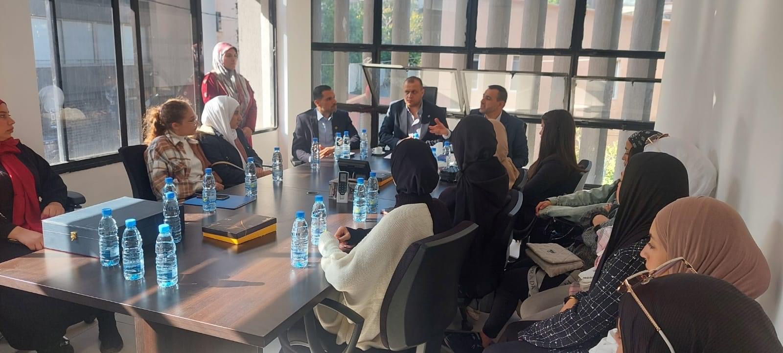 مؤسسة "محمود عباس" تستقبل وفدًا من معاهد الآفاق الجامعية