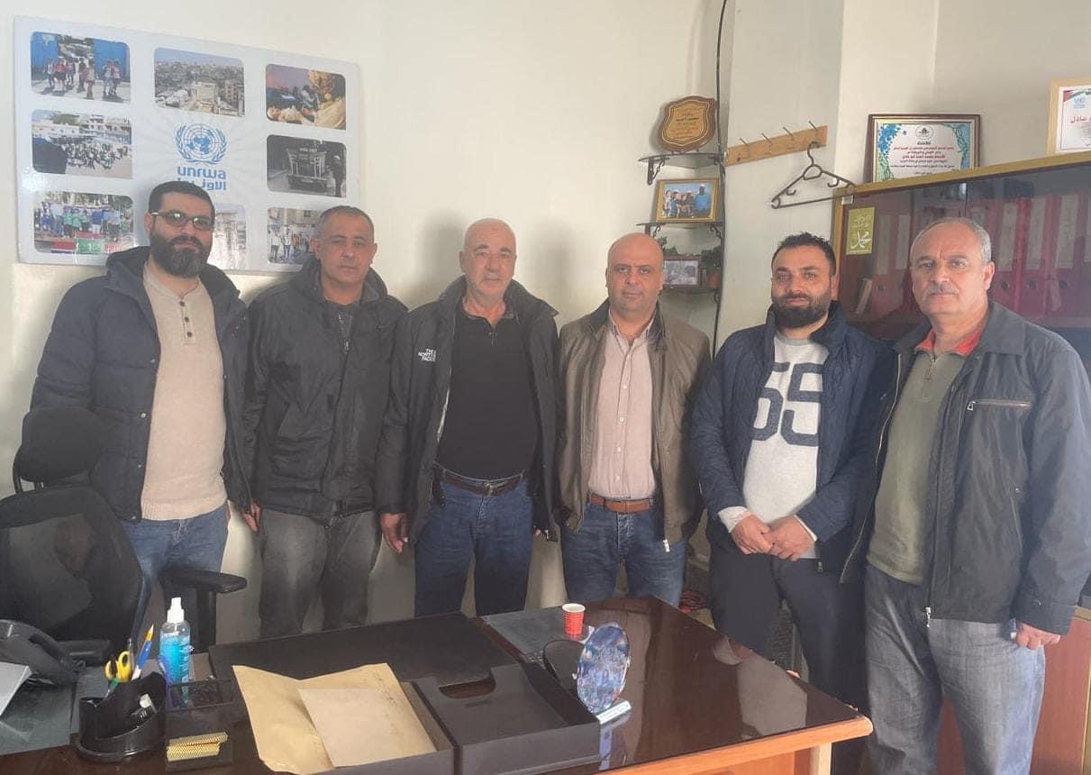 حركة "فتح" تزور مدير مكتب خدمات الاونروا في مخيم البداوي