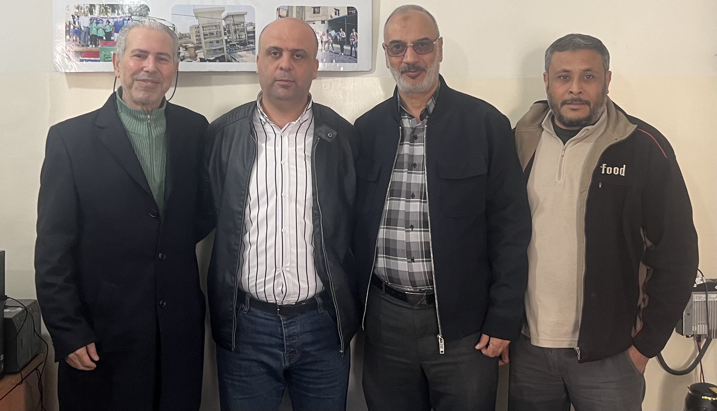 وفد من موقعي "طيور البارد " "و عبد خطار" يزوران مدير الأونروا في البداوي