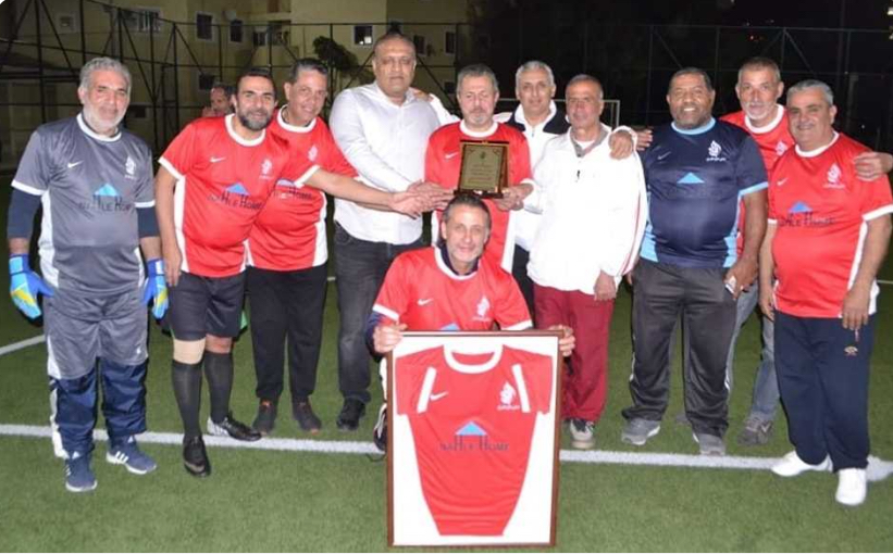 رئيس إتحاد الشمال الفرعي هيثم نحلة يقدم تجهيزات لقدامى نادي الشراع