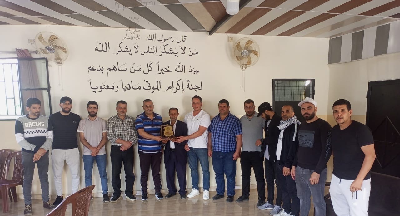 حركة الجهاد الإسلامي تكرم لجنة إكرام الموتى