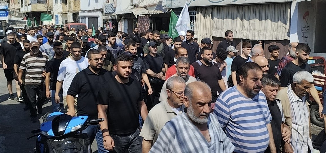 مسيرة حاشدة تجوب مخيم البداوي  غضبا واستنكاراً  لاغتيال القائد اسماعيل هنية