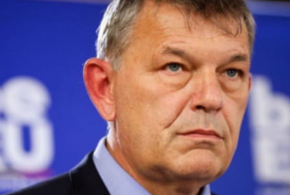 حكومة نتنياهو تحارب "الأونروا" التي "تفش خُلقها" بالموظفين الفلسطينيين!