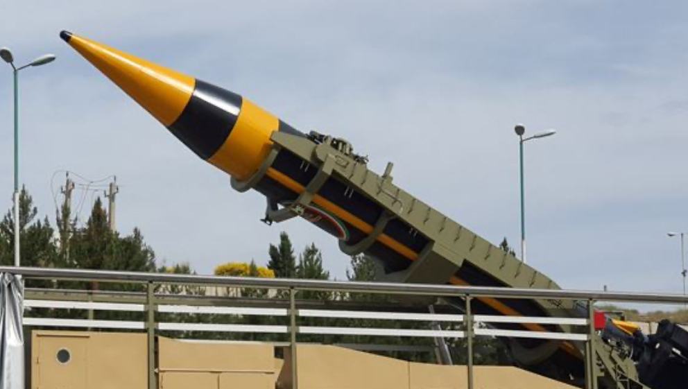 إيران تتوعد إسرائيل... وتلميحات عن السلاح النووي