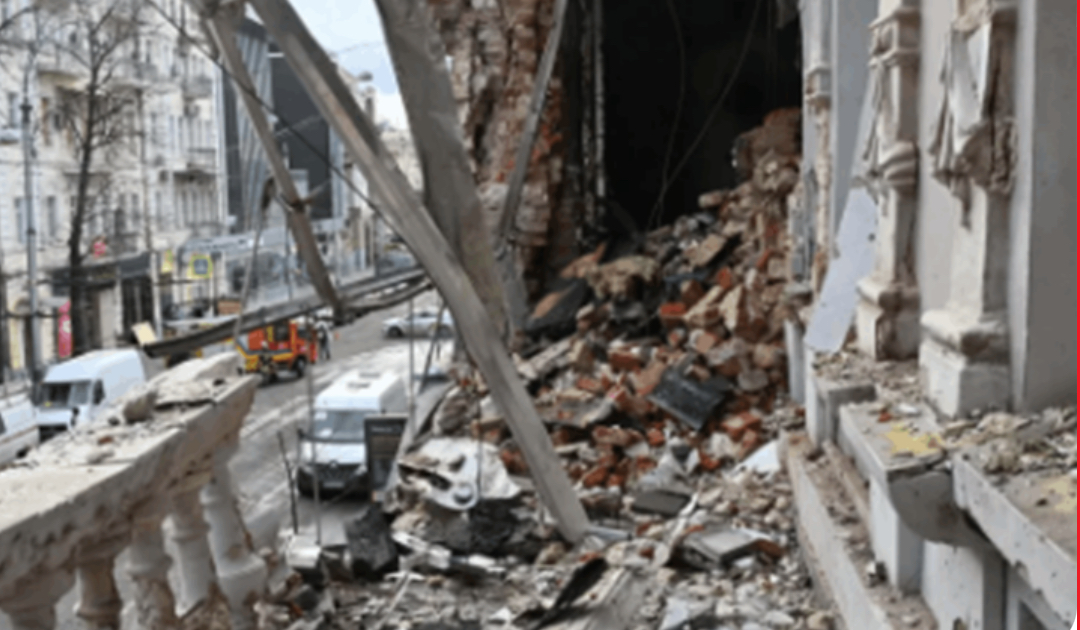 هجوم روسيّ استهدف مبنى سكنيًا في أوديسا الأوكرانية