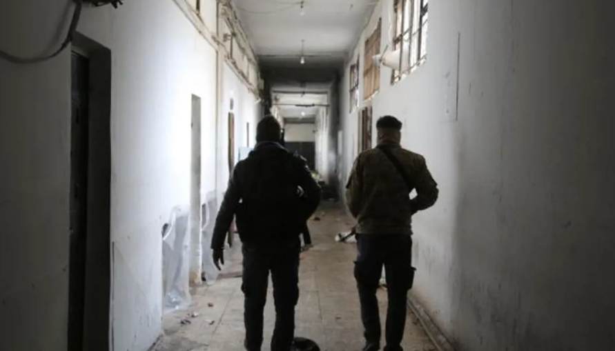 عن اللبنانيين المفقودين في سوريا... ماذا قال سجناء صيدنايا؟