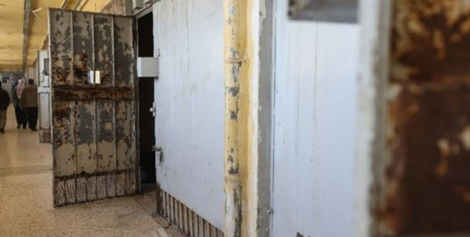 في قلب سجون الأسد... سرُ "الطوابق المخفية"