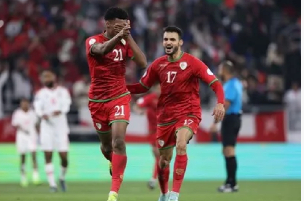 عُمان تصعق الإمارات...