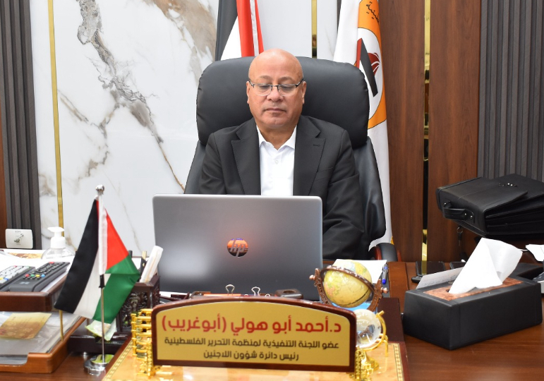 د. أبو هولي يدعو الاونروا الى إعادة النظر في قراراتها  بشان تقليص الخدمات  الصحية  في لبنان