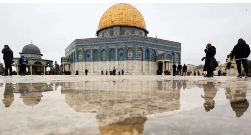 مخطّط جديد يستهدف المسجد الأقصى... والخارجية الفلسطينية تُحذّر!