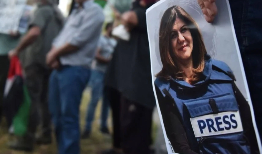 من قتل شيرين؟": وثائقي يكشف هوية قاتل المراسلة الفلسطينية وتفاصيل جديدة