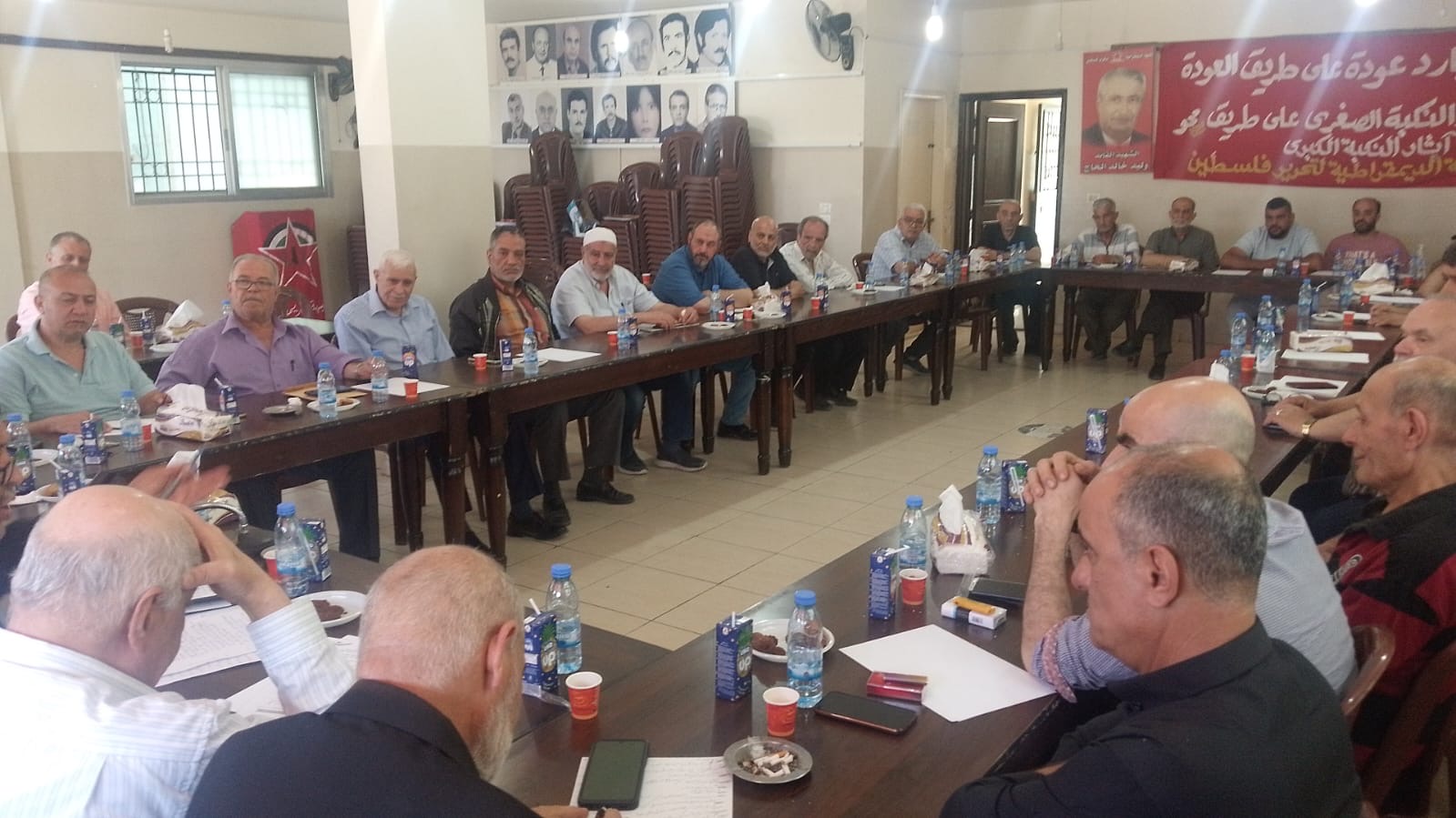 ورشة عمل لدائرة اللاجئين و الأونروا بالديمقراطية في نهر البارد