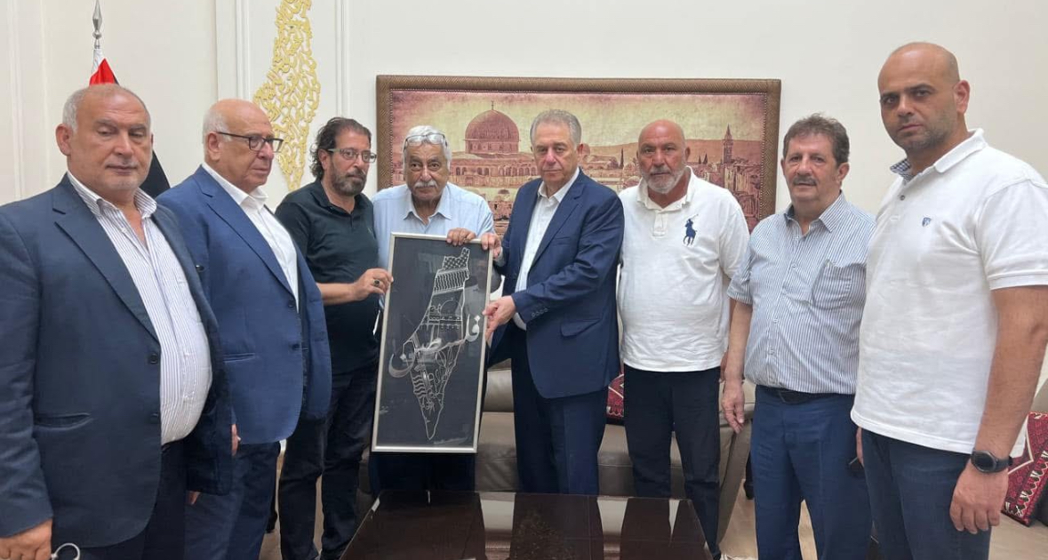 السفير دبور يستقبل وفد تجمع اللجان في زيارة وداعية