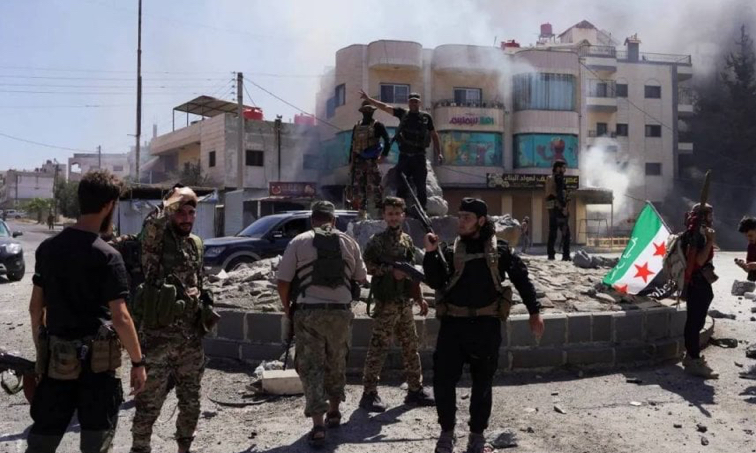 انفجار عنيف يهز دمشق... وادرعي يعلن قصف مجمع الأركان العامة السوري