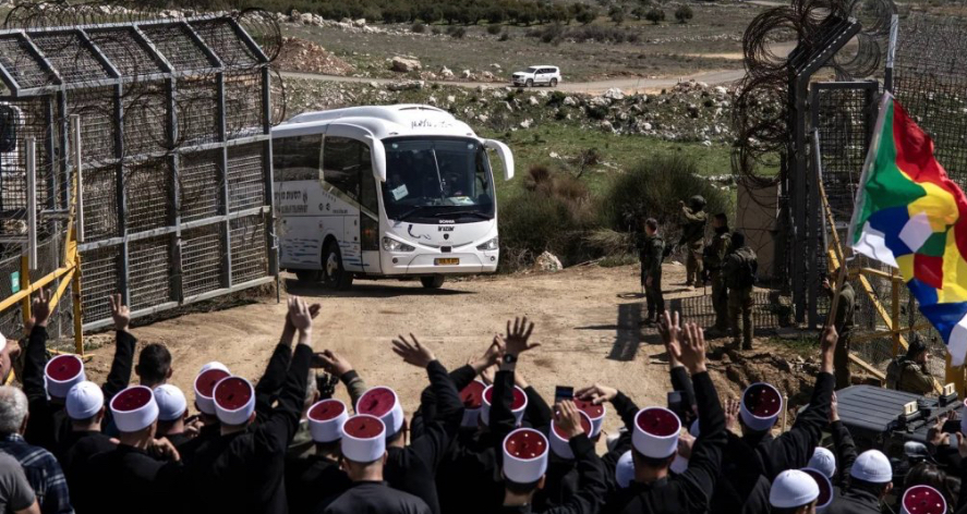 دروزٌ في إسرائيل يهددون بالقتال في سوريا: "لن نقف مكتوفي الأيدي"