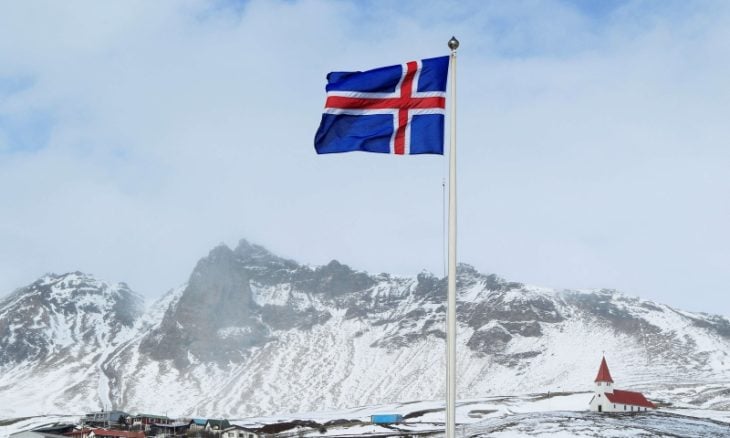 بسبب مزحة سياسية.. أيسلندا تتوجس من نوايا واشنطن للسيطرة عليها مثل غرينلاند