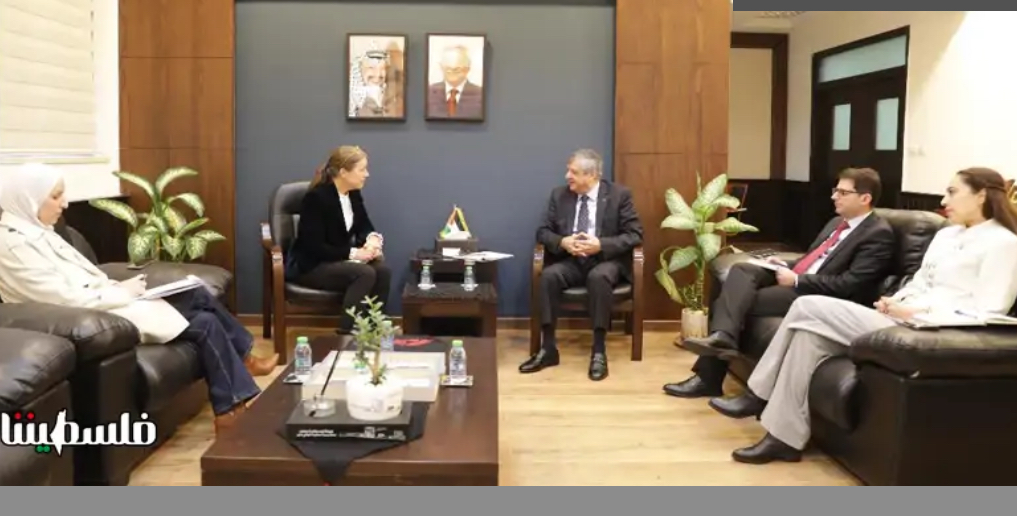 بسيسو يبحث مع القنصل السويدي التعاون في مشاريع البنية التحتية وإعادة إعمار غزة