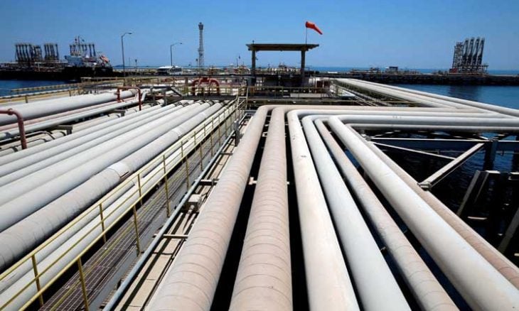 النفط يرتفع بعد تراجع ترامب عن تهديداته بفرض رسوم جمركية جديدة