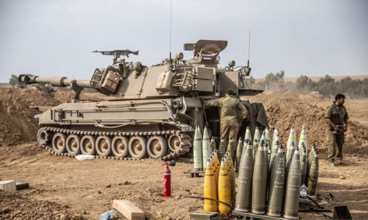 نتنياهو يتحدث عن “نقص ذخيرة” بحرب غزة وهوكشتاين يرد: ناكر للجميل