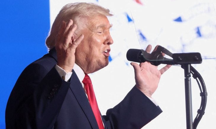 ترامب: أسطول حربي آخر يتجه نحو إيران الآن