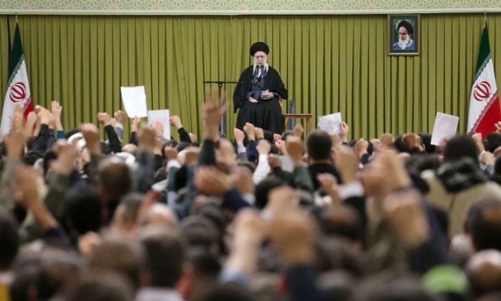 صفقة أو تدمير الجمهورية: كل الخيارات المطروحة على طهران خطيرة وليست في مصلحة الشعب الإيراني