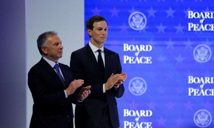 عراقجي في مسقط ومبعوثا واشنطن في الدوحة قبيل محادثات نووية حاسمة