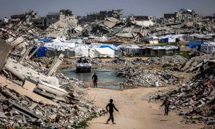 شهيدان برصاص الاحتلال وعمليات نسف واسعة جنوبي وشمالي غزة