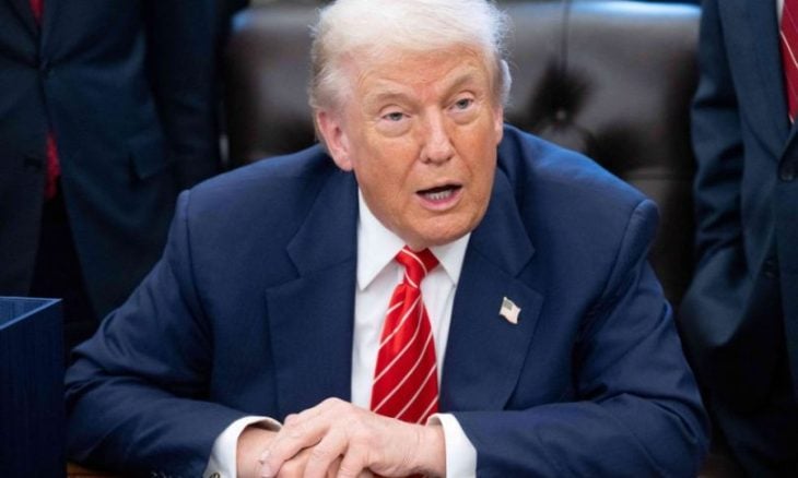 ترامب يقول إنه “أصر” خلال لقائه مع نتنياهو على مواصلة المحادثات مع إيران- (تدوينة)