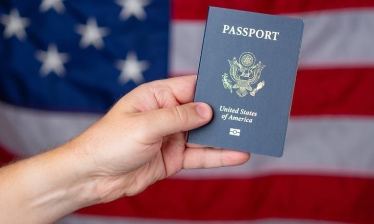 الخارجية الأمريكية تعتزم سحب جوازات السفر من متخلّفي نفقة الأطفال