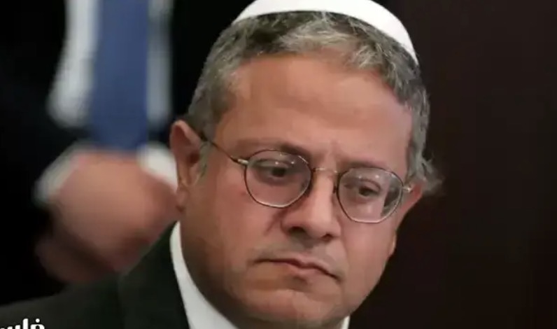 بن غفير يقتحم سجن "عوفر" ويهدد الأسرى