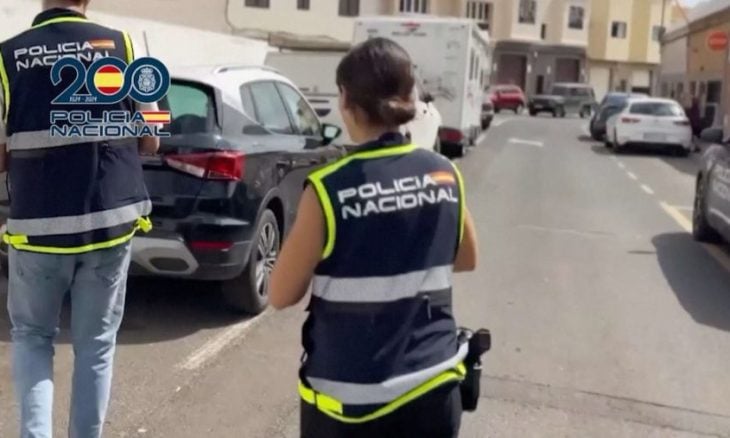 الشرطة الإسبانية توقف شابا لحجزه غرفا فندقية فاخرة لقاء سِنت واحد