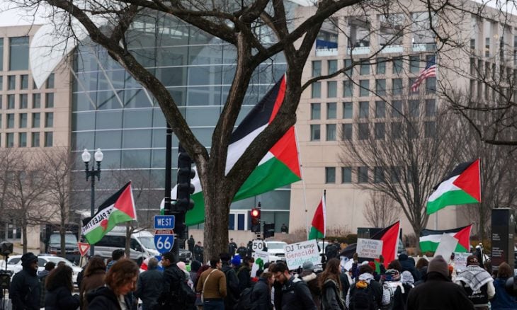 استطلاع: الأمريكيون لأول مرة أكثر تعاطفا مع الفلسطينيين من إسرائيل