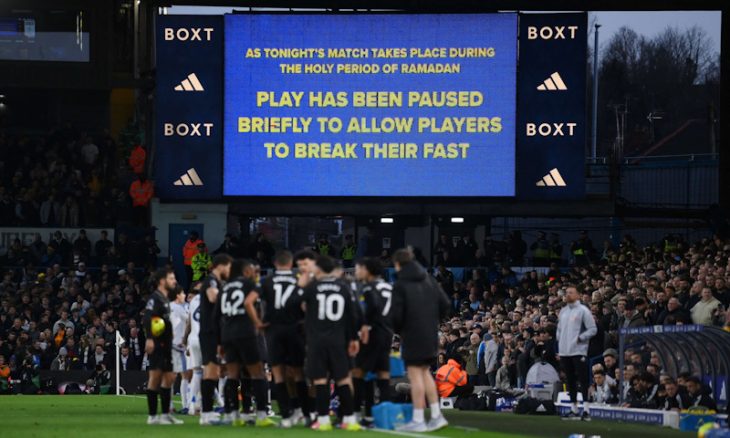 “احترموا الأديان”.. غوارديولا يستنكر صافرات جماهير ليدز خلال إفطار لاعبين مسلمين- (فيديو)