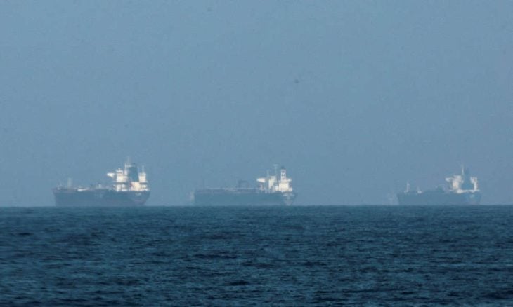 “منصة كبلر”: تراجع حركة الناقلات عبر مضيق هرمز بنسبة 90%