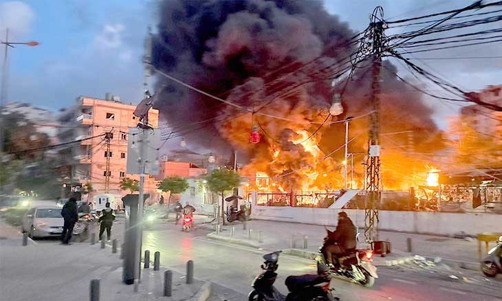 «حزب الله» يشن هجمات صاروخية واسعة ويستهدف بمسيّرات 3 قواعد عسكرية إسرائيلية وشركة الصناعات الجوية