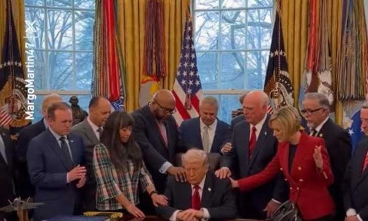 قداس البيت الأبيض هل يفك النحس؟ قصيدة شعر في مذيع الجزيرة مباشر … فهل قرأ الوزير السابق القانون؟!