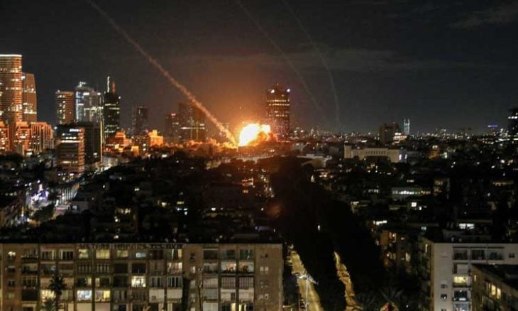 الثانية منذ فجر السبت.. موجة صواريخ إيرانية تستهدف إسرائيل- (فيديوهات)