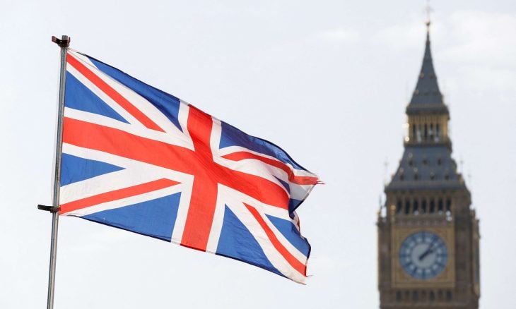 الخارجية البريطانية تسحب بعض الموظفين وأفراد عائلاتهم مؤقتا من لبنان