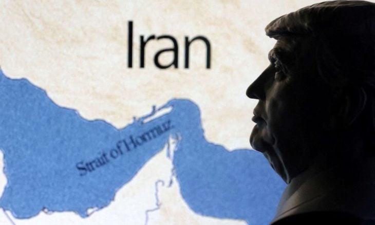 هل يستسلم ترامب لـ”هرمز” ويعترف بأن نتنياهو غرر به في “ضربة خامنئي”؟