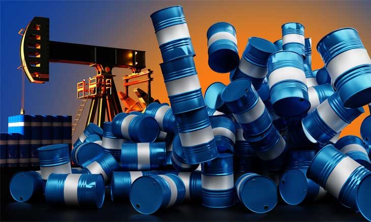 أسعار النفط تتجه لتحقيق مكسب أسبوعي رغم ضوء أخضر أمريكي لشراء خام روسي