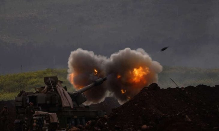 استشهاد 5 من عائلة واحدة في غارة إسرائيلية على منزل ببلدة ميفدون جنوب لبنان- (فيديو)