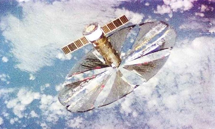 خطة غريبة لإطلاق 50 ألف مرآة إلى الفضاء لتوفير «ضوء الشمس عند الطلب»